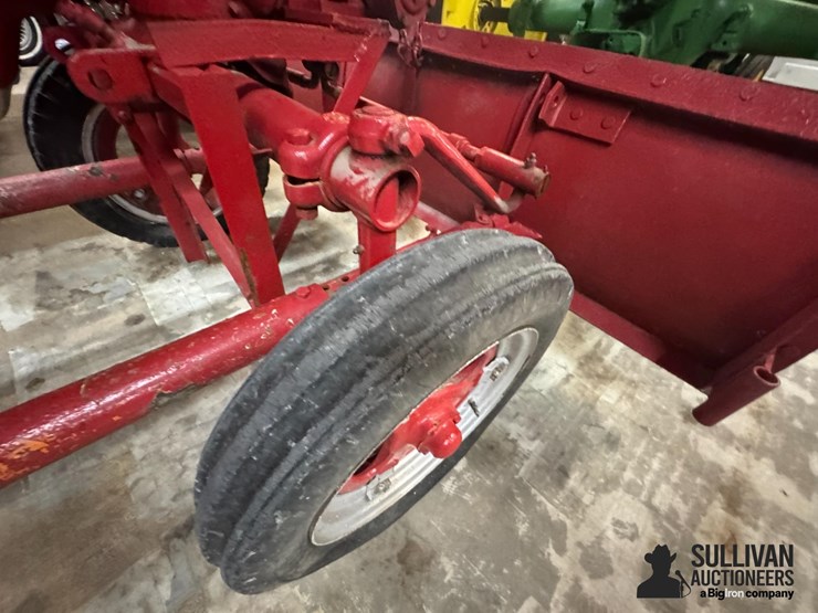 run-#118---1939-farmall-a-2wd-tractor-image-12