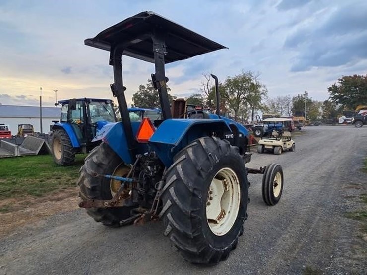 new-holland-ts110-image-3