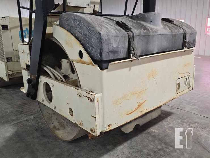 ingersoll-rand-tandem-vibratory-asphalt-compactor-3613-image-16