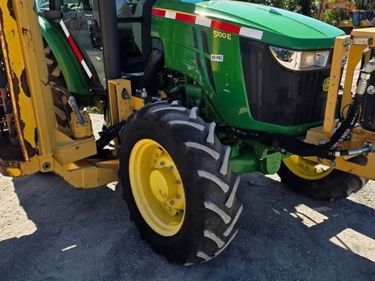 2019-john-deere-5100e-image-6