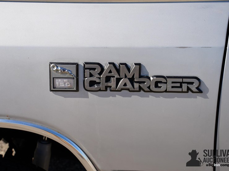 1989-dodge-ram-charger-4x4-image-16
