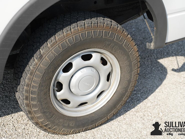 run-#7---2012-ford-f150-xl-regular-cab-pickup-image-18