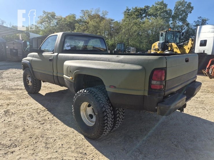 1994-dodge-dually-image-2