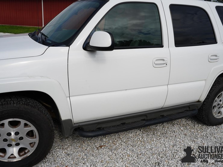run-#42---2004-chevrolet-tahoe-4x4-suv-image-14