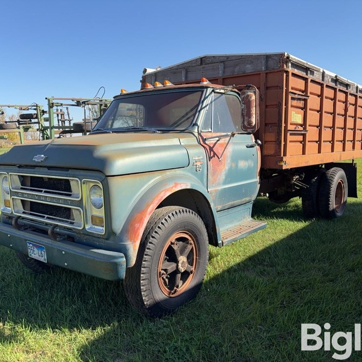 1967 Chevrolet C60 S/A Grain Truck