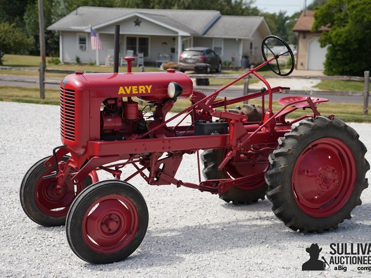 run-#119---1948-avery-v-2wd-tractor-image-3