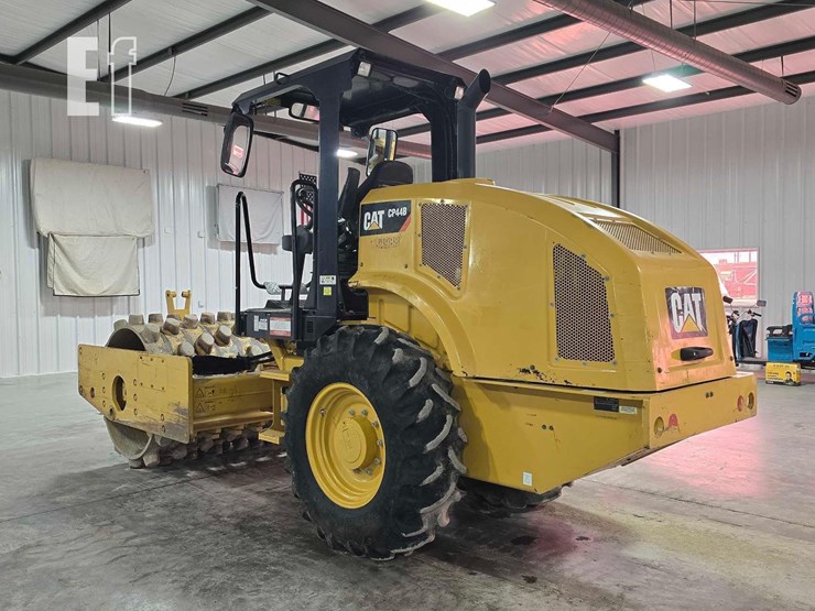 2019-caterpillar-cp44b-image-4