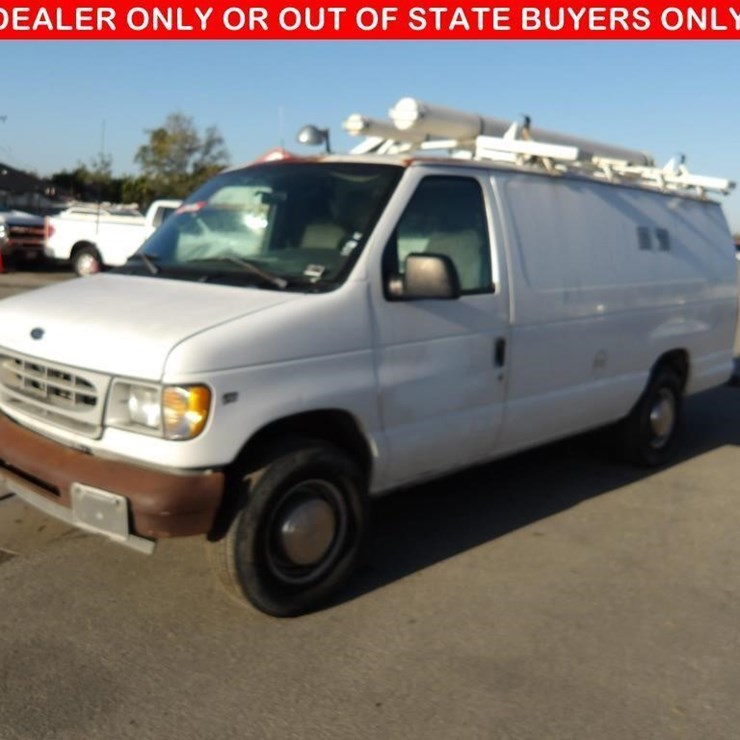 2002 FORD E350