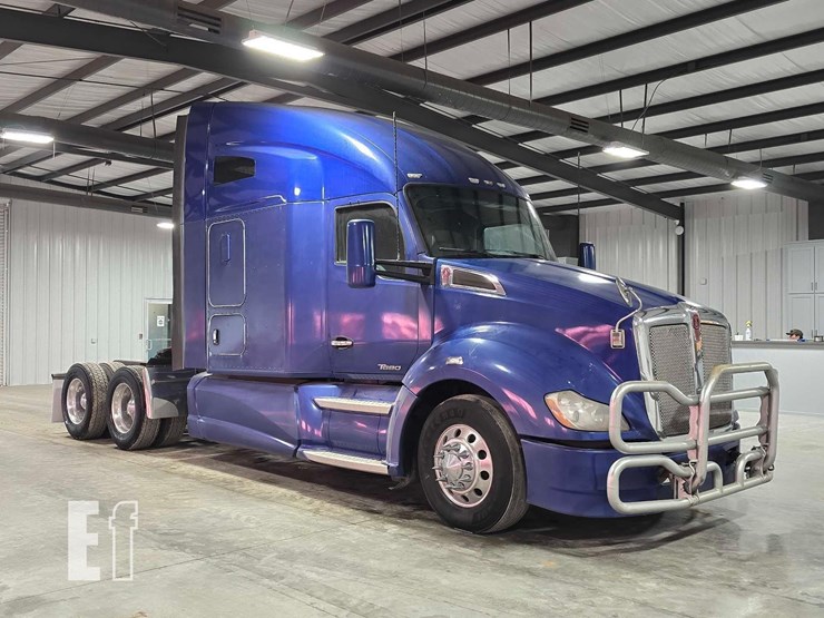 2015-kenworth-t680-image-2