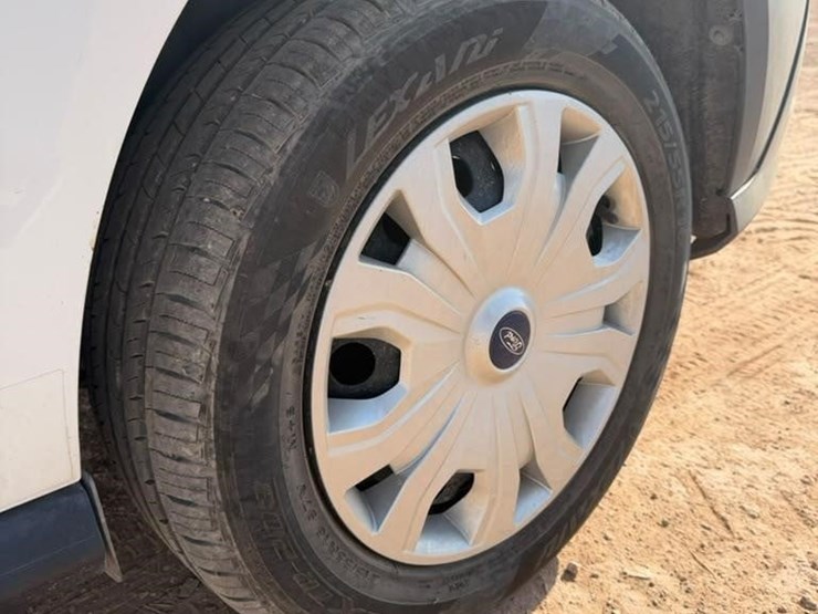 2020-ford-transit-connect-image-19