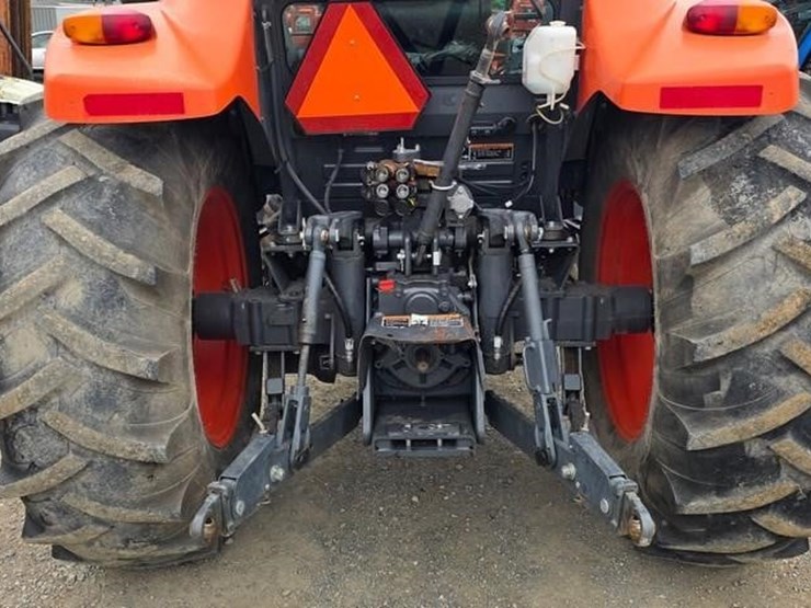 2017-kubota-m5-091d-image-21