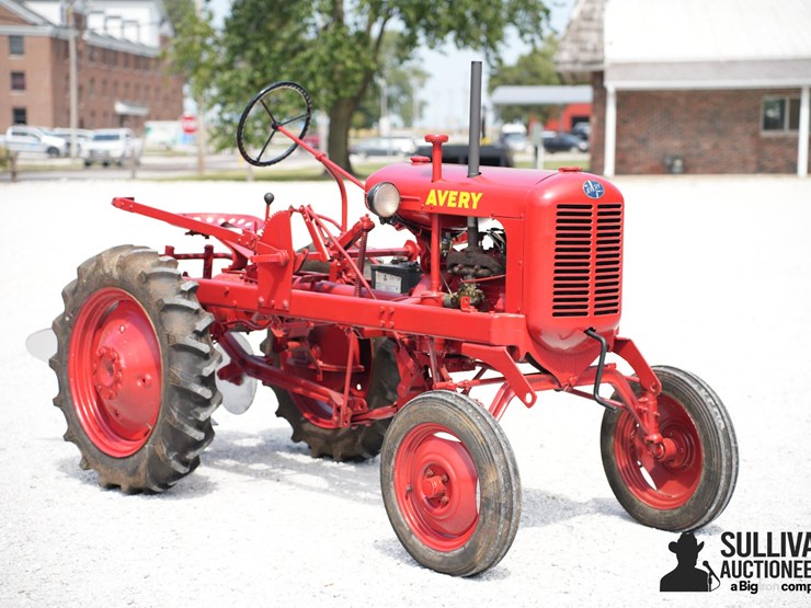 run-#119---1948-avery-v-2wd-tractor-image-1