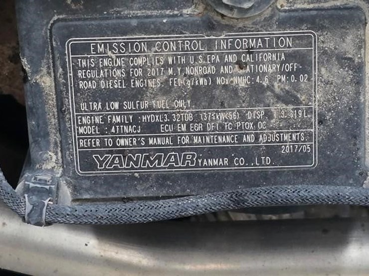 2017-deere-323e-image-42