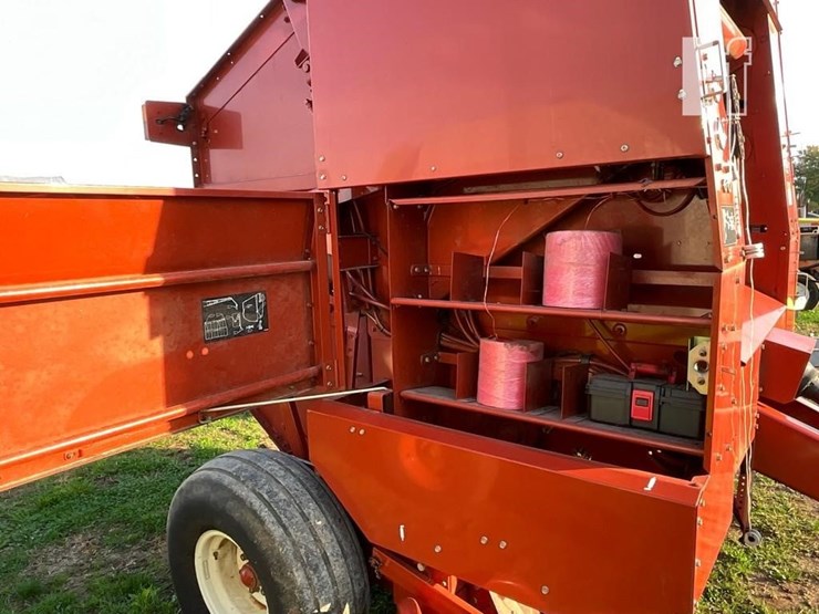 hesston-846a-image-8