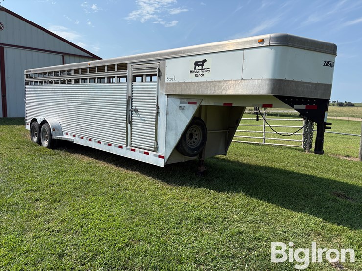 2006-travalong-6’8”x24’-t/a-gooseneck-aluminum-livestock-trailer-image-1