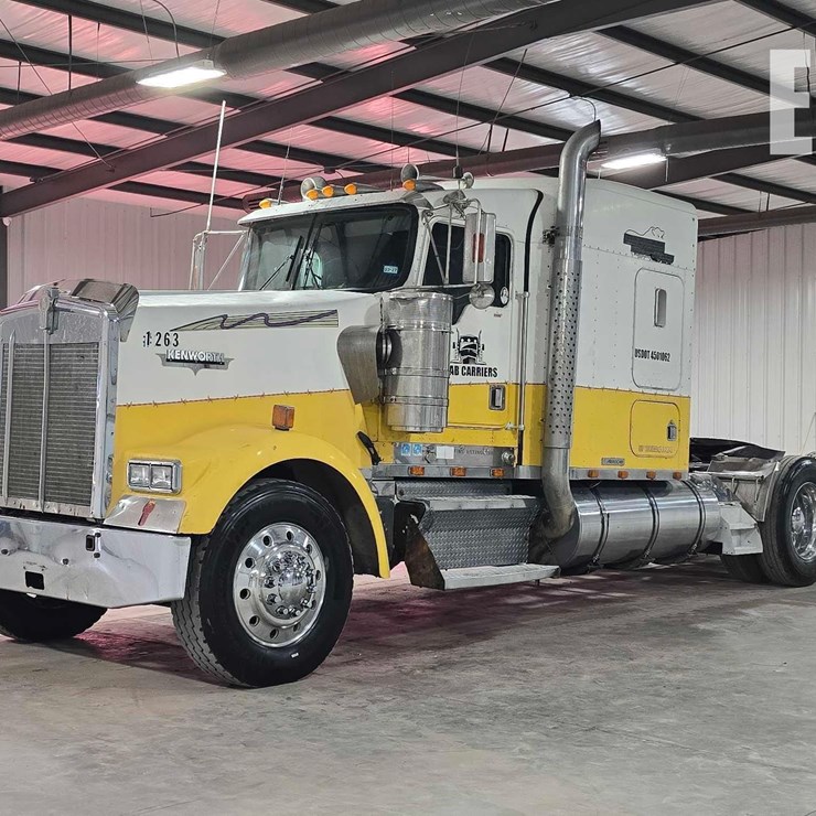 2000 KENWORTH W900