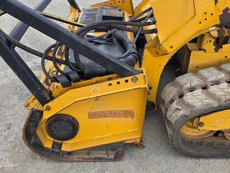 2019-caterpillar-299d2-xhp-image-30