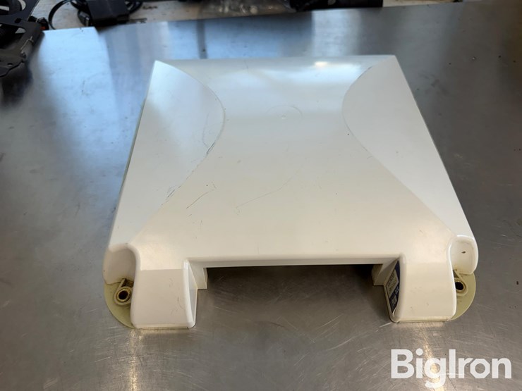 2018-case-/-new-holland-372-receiver-image-6
