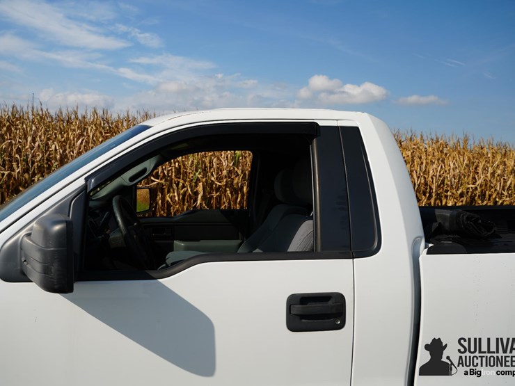 run-#7---2012-ford-f150-xl-regular-cab-pickup-image-15