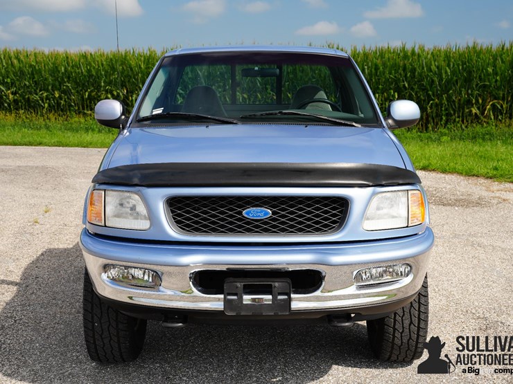 run-#115---1997-ford-f-150-regular-cab-4x4-pickup-image-2