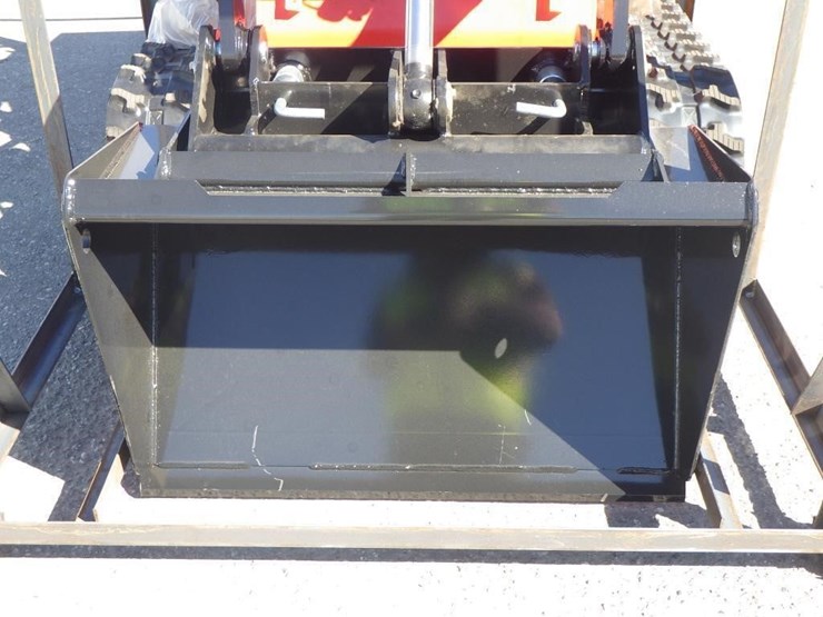 2026-agt-lrt23-skid-steer-loader-image-5