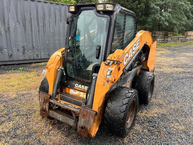 2019-case-sv280-skid-steer-loader-image-2
