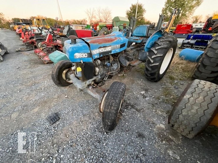 new-holland-3930-image-2