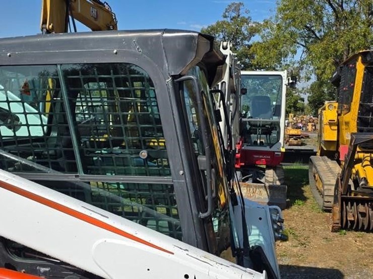 2016-bobcat-s650-image-10