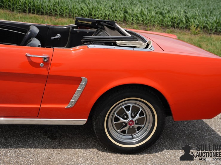 run-#51---1965-ford-mustang-convertible-image-17