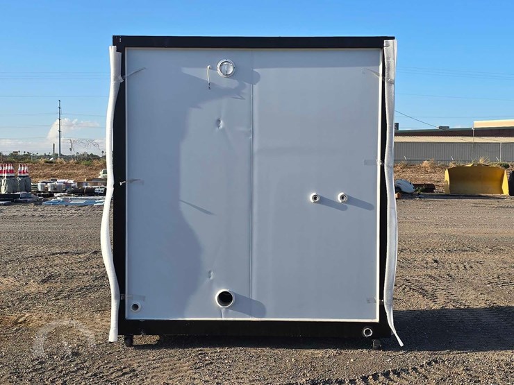 mobile-toilet-with-shower-image-8