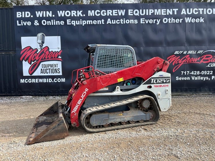 2023-takeuchi-tl12v2-skid-steer-loader-image-1