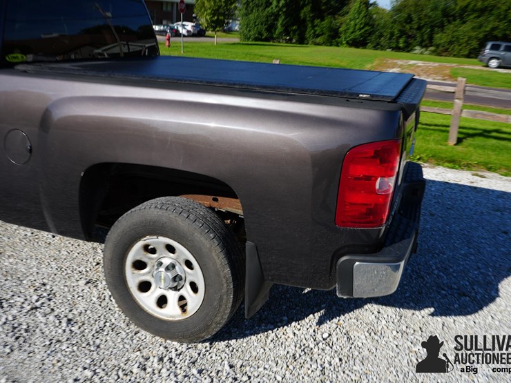 run-#6---2011-chevrolet-silverado-extended-cab-2wd-pickup-image-16