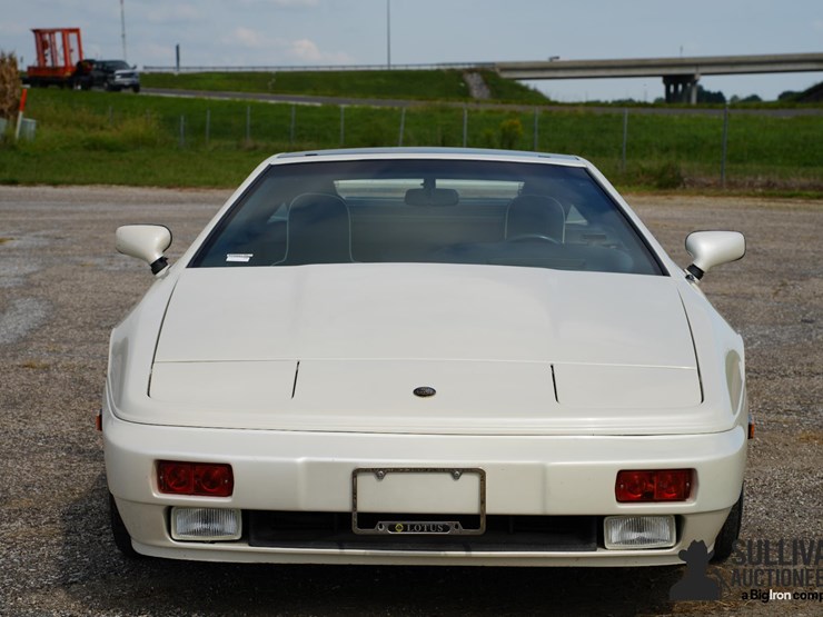 run-#83---1988-lotus-esprit-turbo-image-2