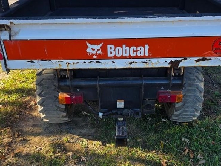 2010-bobcat-toolcat-5600-image-18