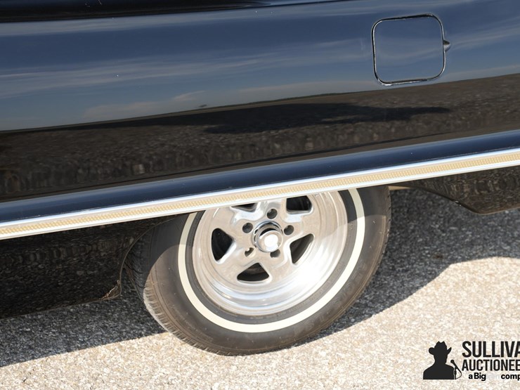 run-#64---1963-chevrolet-impala-ss-image-19