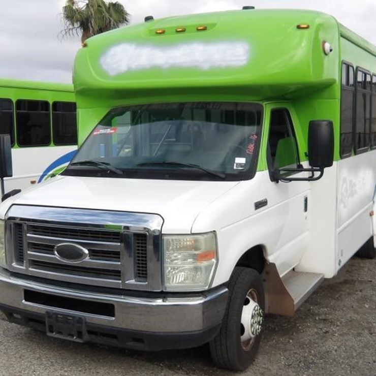 2016 FORD E450