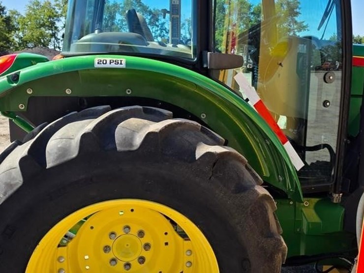 2019-john-deere-5100e-image-17