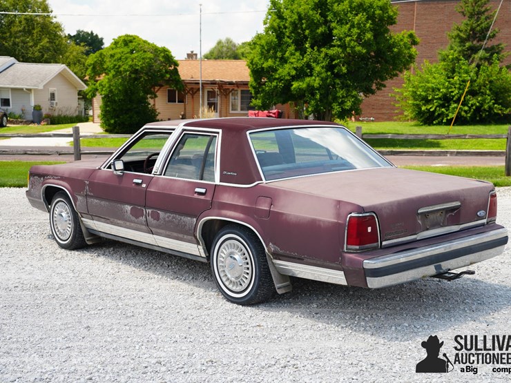 run-#179---1991-ford-crown-victoria-lx-sedan-image-7