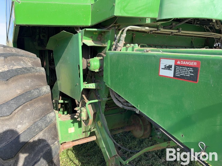 john-deere-9600-combine-image-14