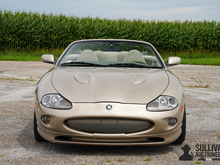 run-#103---1999-jaguar-xk8-convertible-"mina-gallery"-edition-image-2