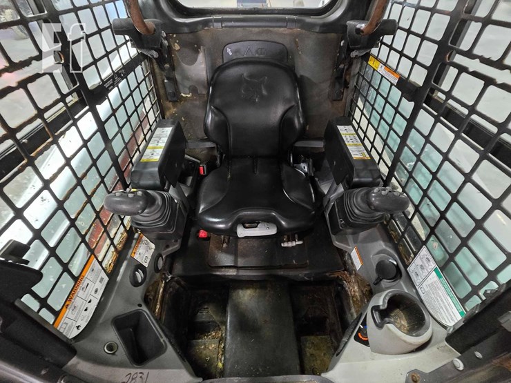 2020-bobcat-s550-image-13