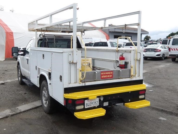 2011-ford-f350-image-4