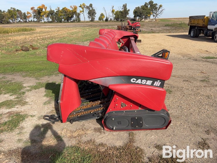 2002-case-ih-2208-8r30-corn-head-image-8