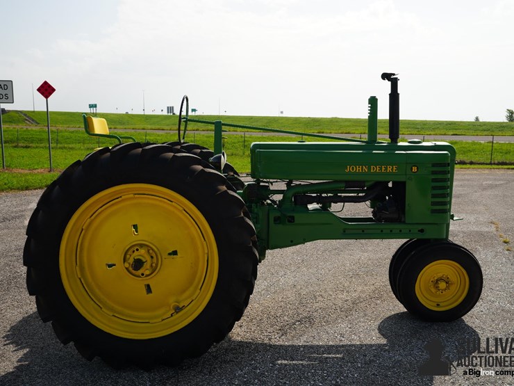 run-#117---john-deere-b-tractor-image-4