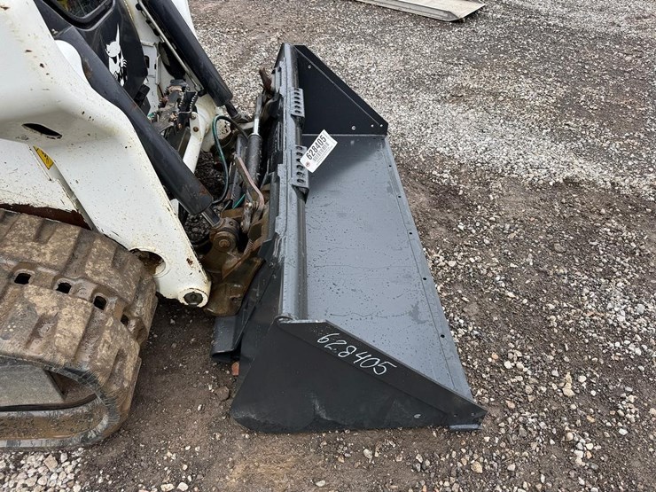 bobcat-68"-standard-duty-skid-steer-bucket-image-4