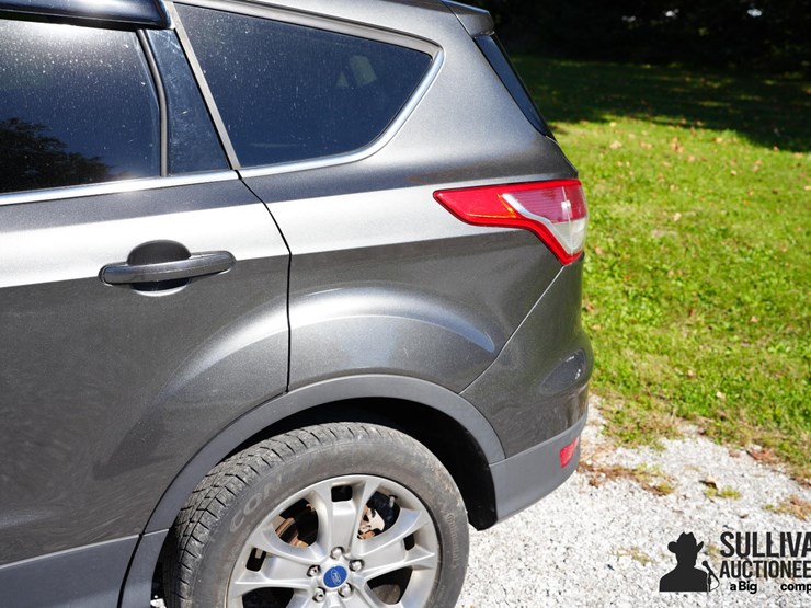 run-#30---2015-ford-escape-titanium-image-17