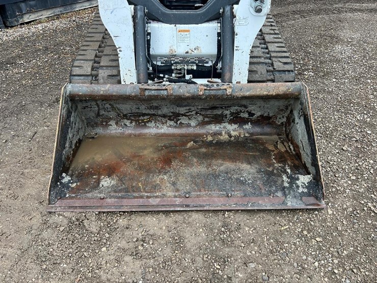 2022-bobcat-t740-skid-steer-loader-image-10