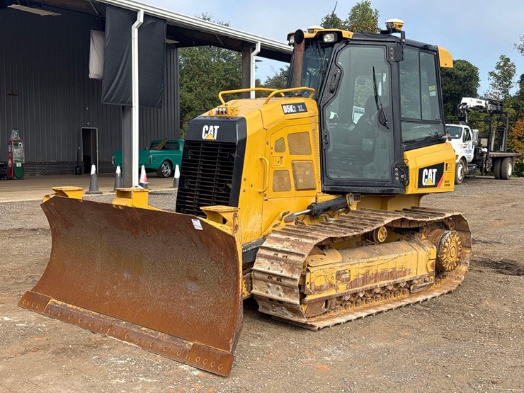 2018-caterpillar-d5k2-xl-image-1