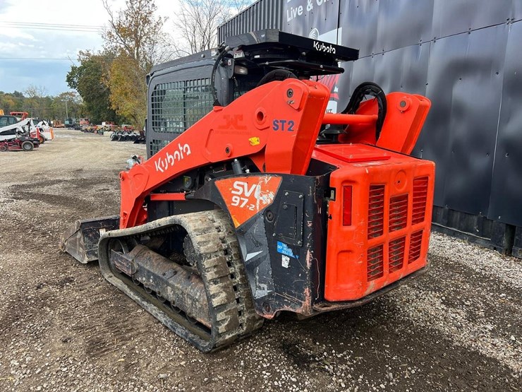 2022-kubota-svl97-2-skid-steer-loader-image-4