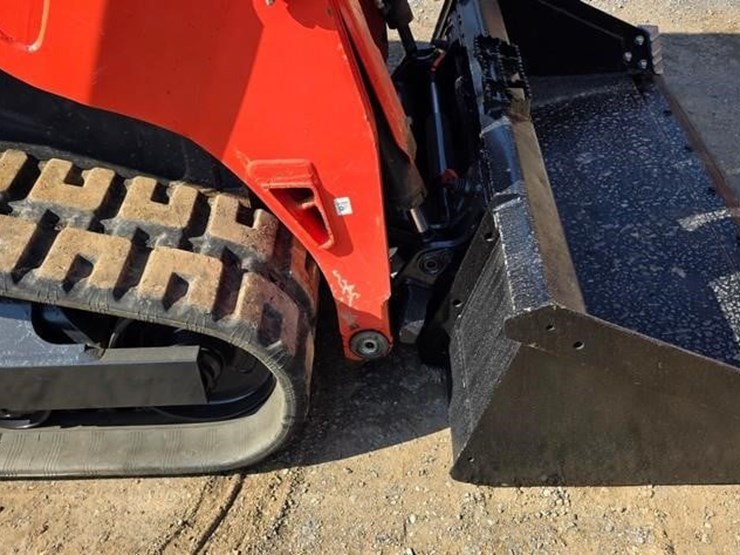 2023-kubota-svl75-3-image-8